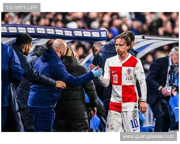 莫德里奇与德布劳内：组织大师与进攻核心的战术角色差异分析