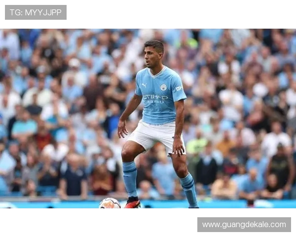 赖斯 vs 罗德里：英超后腰的巅峰对决